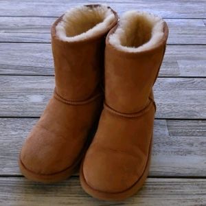 Girls UGG boots size 4